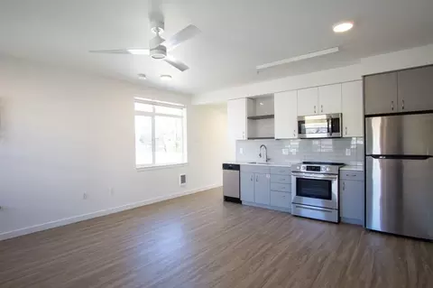 2320 N Vancouver Ave #203, Portland, OR 97227