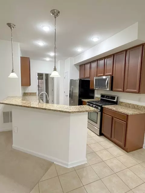 2216 Highfly Ter, Glenmont, MD 20902 photo 8