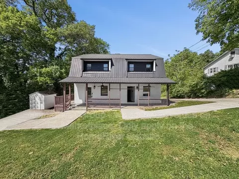 819 Asterwood Dr #B, Rossville, GA 30741