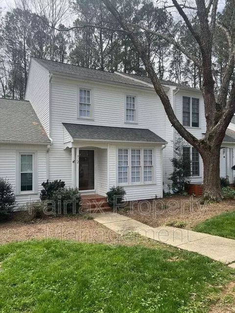 112 Greenmont Ln, Cary, NC 27511