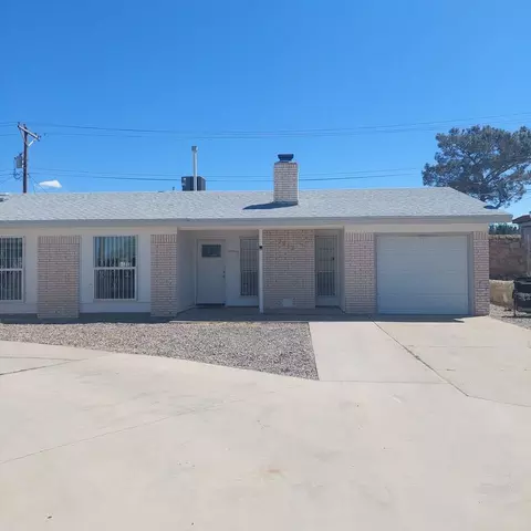 2212 Cumbre Negra St, El Paso, TX 79935