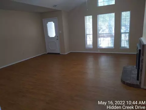 1200 Hidden Creek Dr, Mansfield, TX 76063