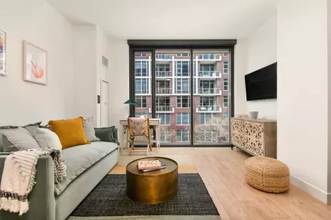 855 W Madison St #JR1-1, Chicago, IL 60607