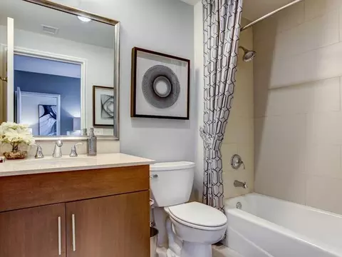 850 N Lake Shore Dr #2-2-5DEN, Chicago, IL 60611