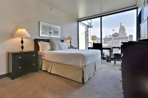505 N State St #2-2, Chicago, IL 60654