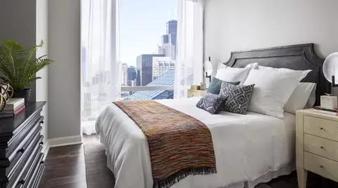 111 W Wacker Dr #3-3-5, Chicago, IL 60601