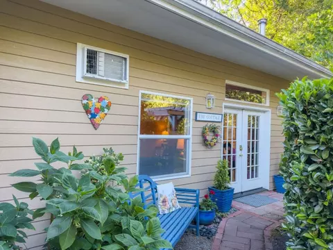 1720 SW Brooklane Dr, Corvallis, OR 97333