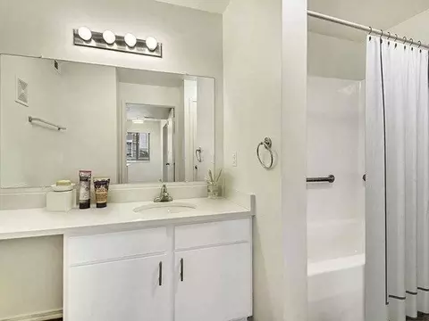 8804 S State St, Sandy, UT 84070