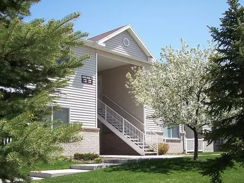 8804 S State St, Sandy, UT 84070