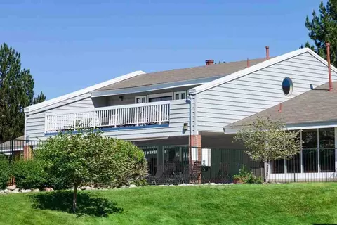 932 S Helena Way, Aurora, CO 80017