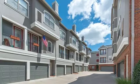 hugo st, Dallas, TX 75204