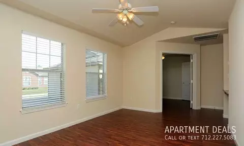 wooded ln, Conroe, TX 77301