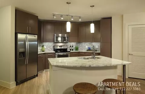 5886 Inwood Dr #637, Houston, TX 77057