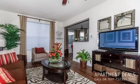 16118 North Fwy #769, Houston, TX 77090