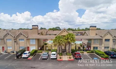 1240 Shadowdale Dr #10, Houston, TX 77043