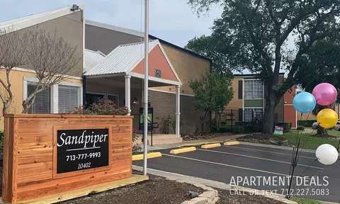 6 Sandpiper Dr Willowbend Blvd #2415, Houston, TX 77096