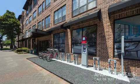 2228 Smith St #2871, Houston, TX 77002