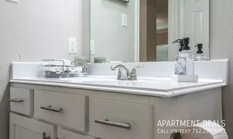 13228 Champions Centre Dr #3300, Houston, TX 77069