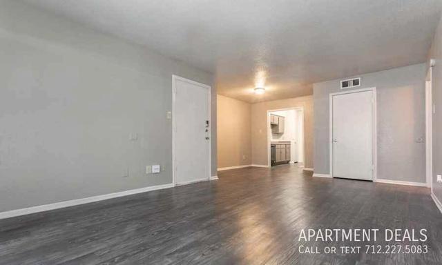 446 W Parker Rd #3502, Houston, TX 77091