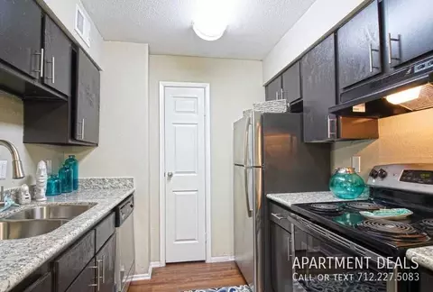 1907 Lakeside Dr #2807, Seabrook, TX 77586