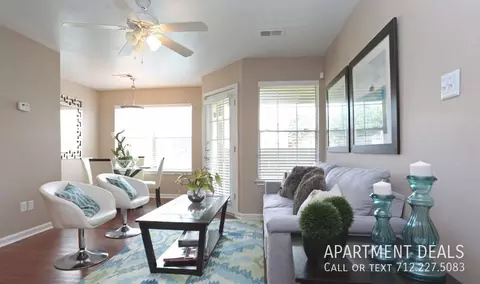 1106 S Cherry St #4470, Tomball, TX 77375