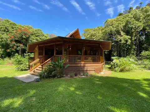 54-3867 Akoni Pule Hwy, Kapaau, HI 96755