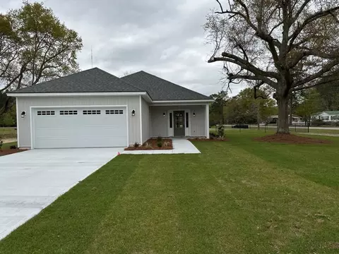 20 Owens Rd, Pembroke, GA 31321