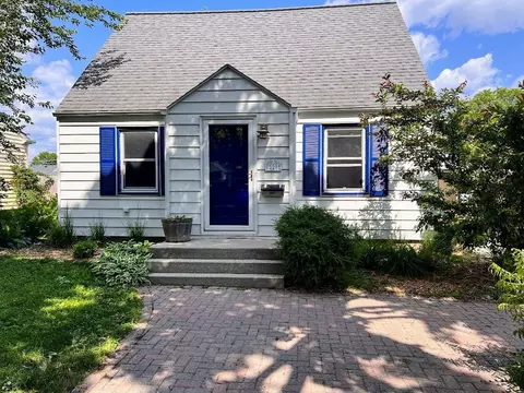 1220 Carroll Ave, Ames, IA 50010