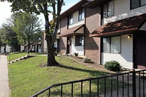 Ridgeway Dr, New Haven, MO 63068