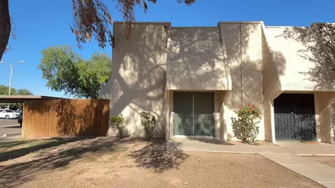 5902 W Golden Ln, Glendale, AZ 85302