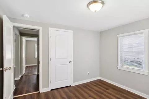 817 W 44th St, Savannah, GA 31405