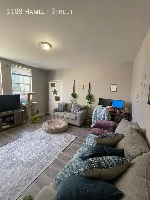 1188 Hamlet St, Columbus, OH 43201