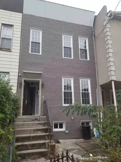 237 Fountain Ave #1, Brooklyn, NY 11208