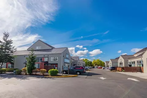 15318 Washington St, Sumner, WA 98390