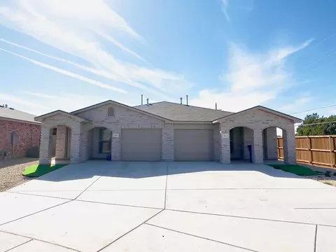 2001 Bryan Ave #B, Wolfforth, TX 79382