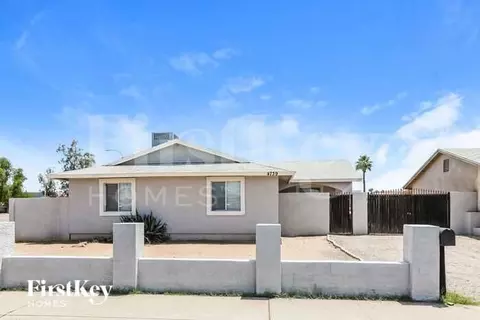 4739 E Sunland Ave, Phoenix, AZ 85040