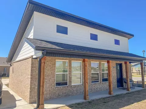 798 N Honey Locust Bnd, Fayetteville, AR 72704