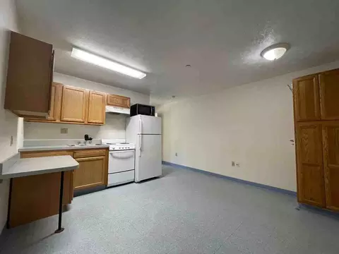 877 New Castle Rd, Slippery Rock, PA 16057