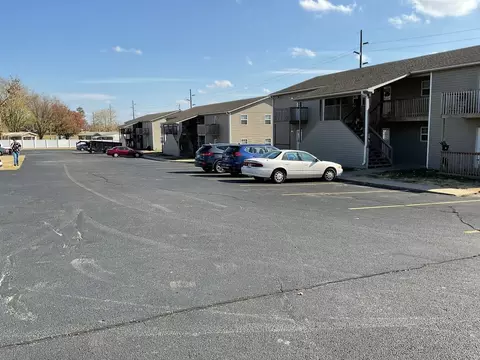 4569 E Zora St #B, Joplin, MO 64801