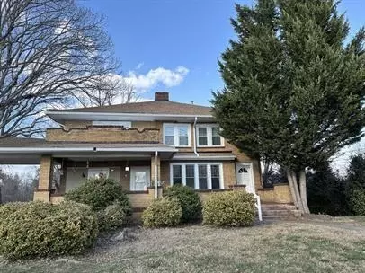 891 Haywood Rd #1, Asheville, NC 28806