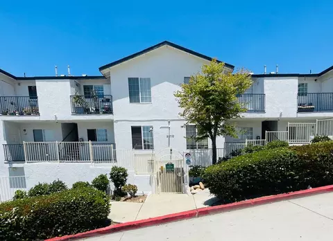 4210 52nd St #104, San Diego, CA 92115
