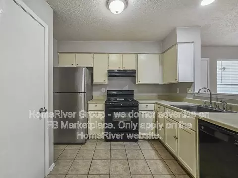 9900 Roxanna Dr #B, Austin, TX 78748