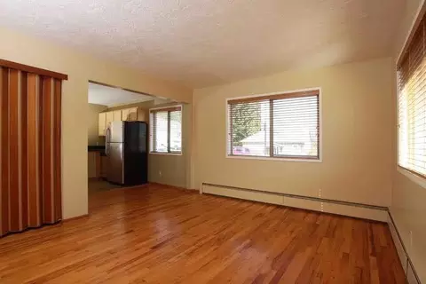 908 SW Gaines St, Portland, OR 97239