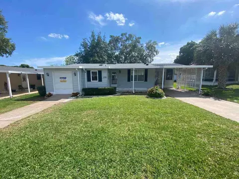 1535 W Schwartz Blvd, Lady Lake, FL 32159