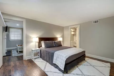501 E Charlton St, Savannah, GA 31401