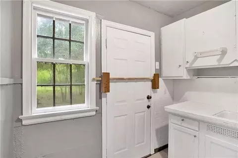 2103 E Victory Dr, Mobile, AL 36606 photo 12