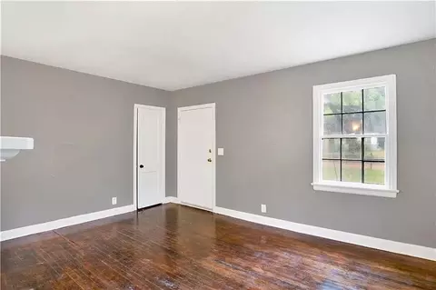 2103 E Victory Dr, Mobile, AL 36606 photo 7