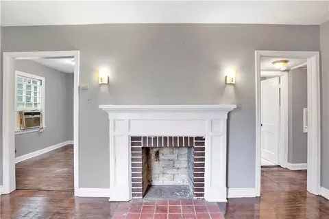 2103 E Victory Dr, Mobile, AL 36606 photo 13
