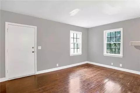 2103 E Victory Dr, Mobile, AL 36606 photo 5