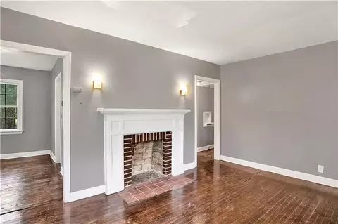 2103 E Victory Dr, Mobile, AL 36606 photo 6